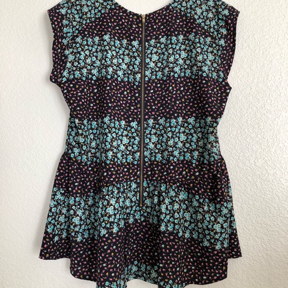 Collective concepts printer blouse - Picture 4 of 7